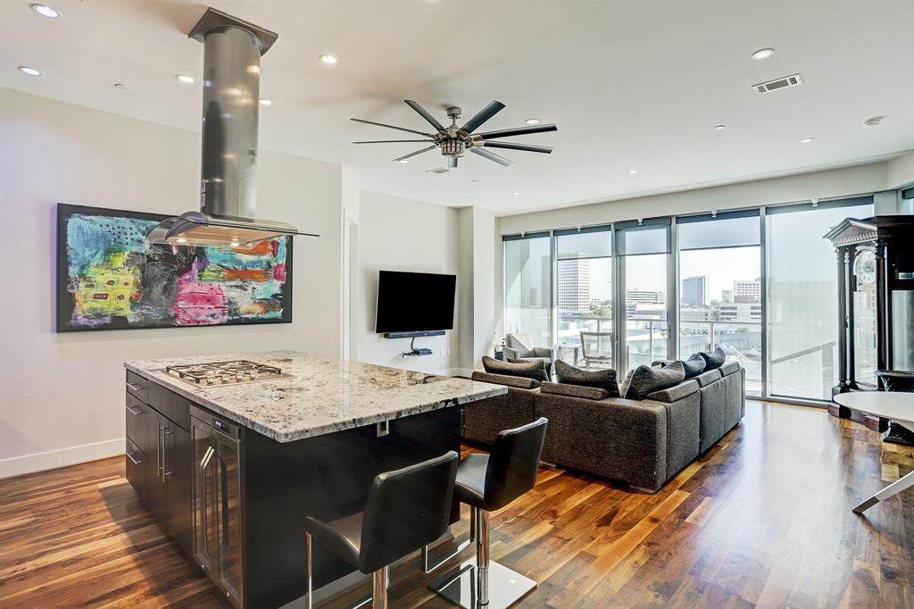 1600 Post Oak Boulevard - Photo 1