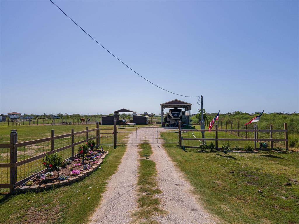 833 23rd Street - Photo 1