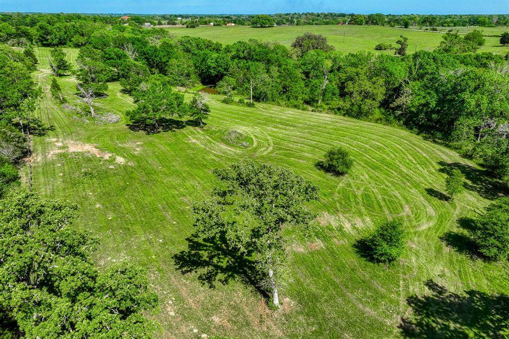 4921 Fm-390 - Photo 1
