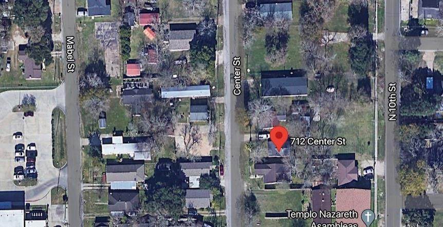 712 Center Street - Photo 1