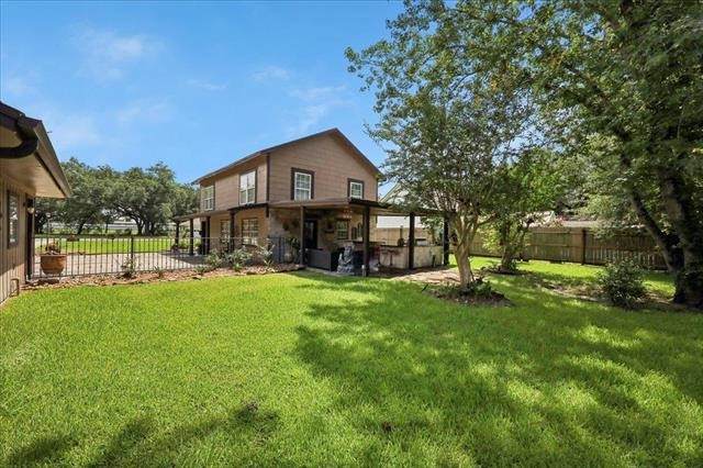 3231 Charles Avenue - Photo 1