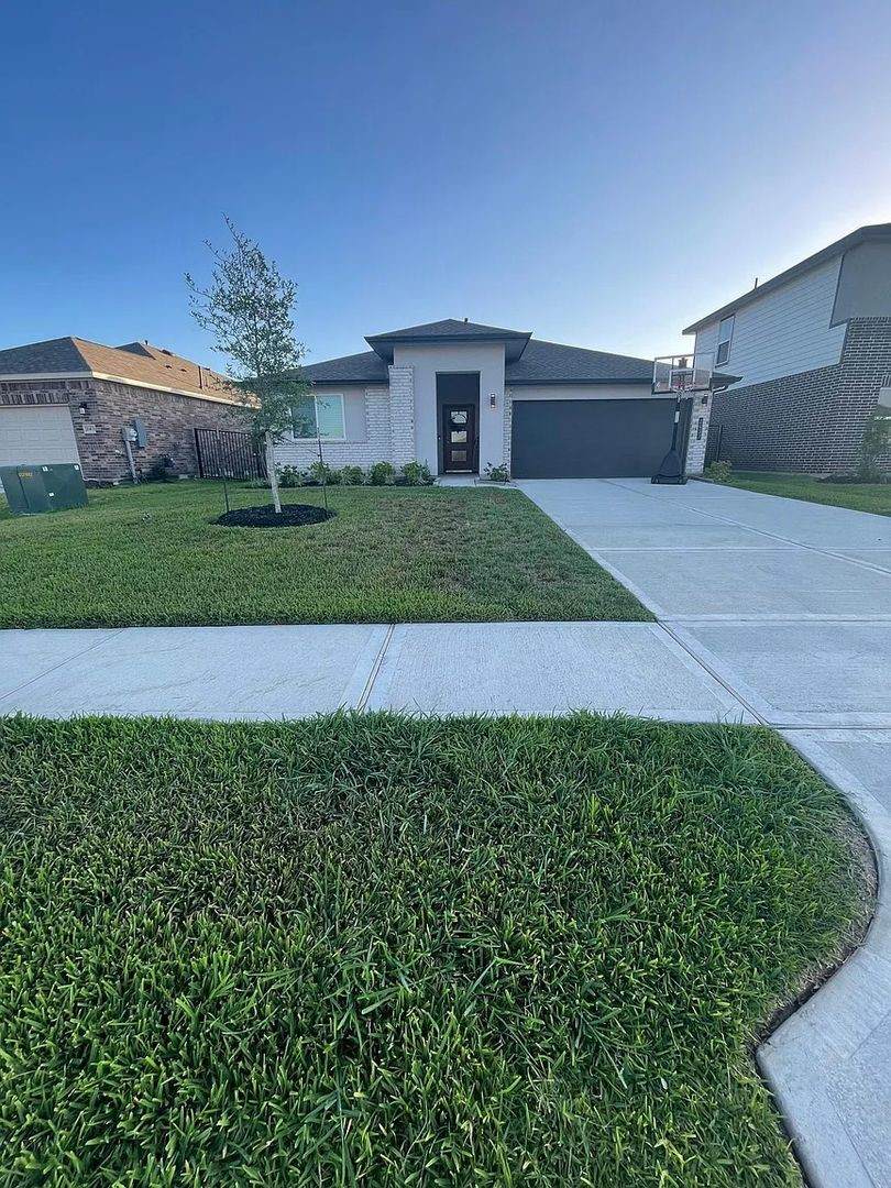 2417 Mar Vista Lane - Photo 1