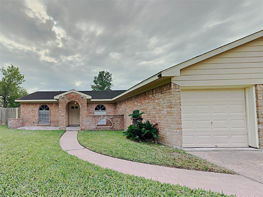 16607 Lochshin Circle - Photo 1
