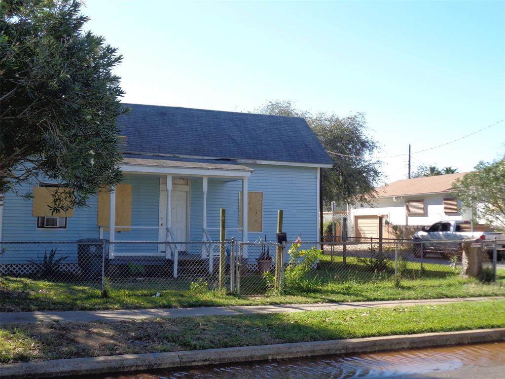 3327 Avenue N - Photo 1