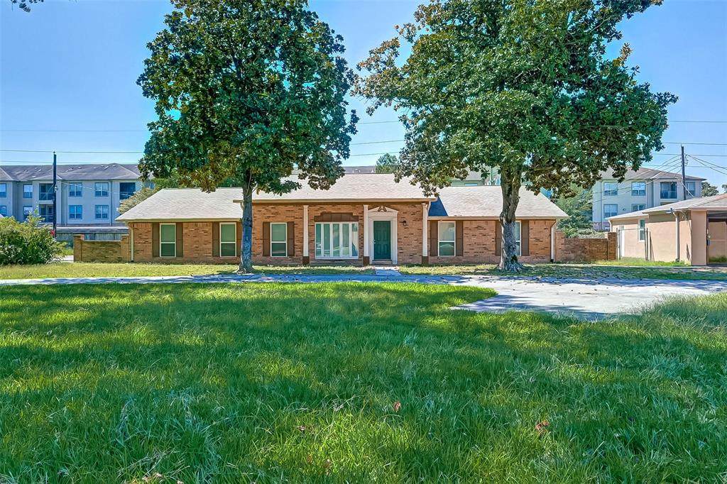 15019 Mintz Lane - Photo 1