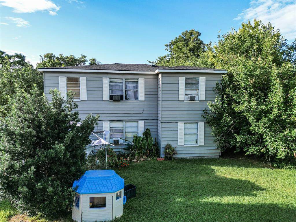 1208 7th Avenue - Photo 1