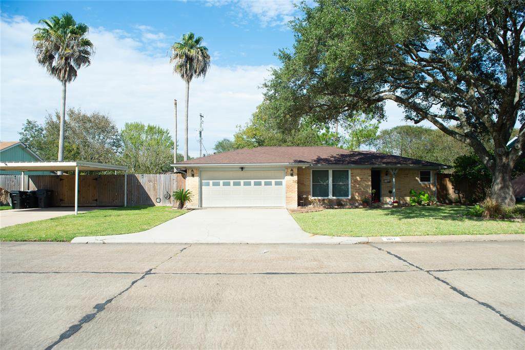 1817 Meadowview Drive - Photo 1
