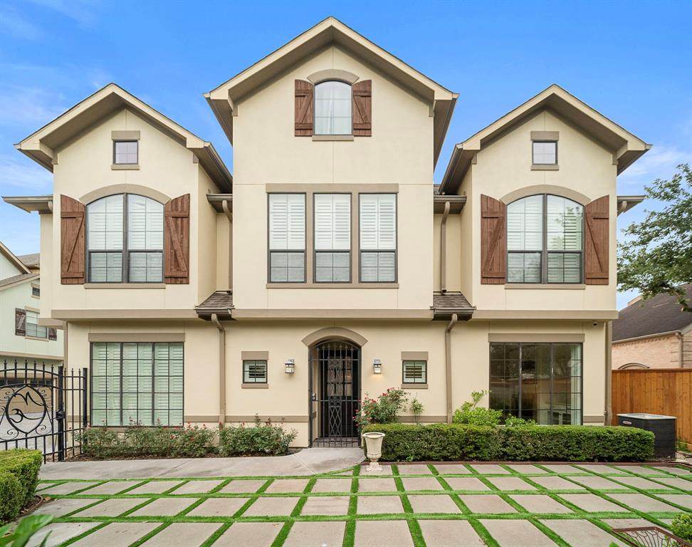 2217 Nantucket Drive - Photo 1