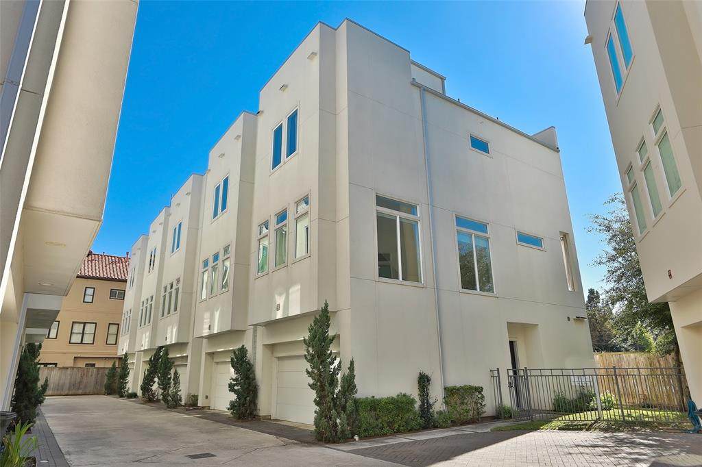 112 Pierce Street - Photo 1
