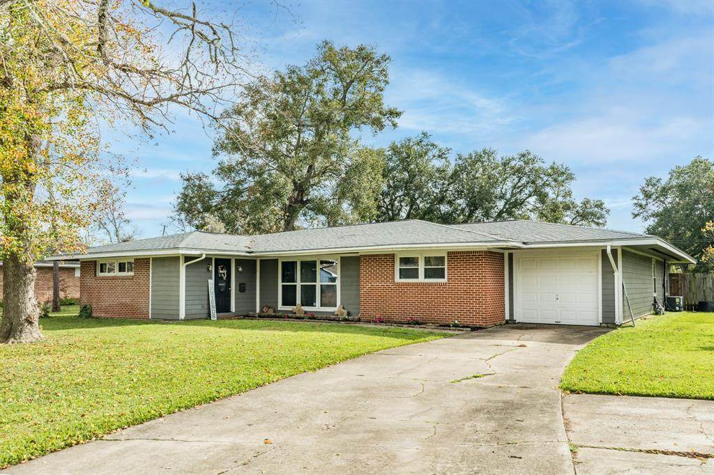 122 Persimmon - Photo 1