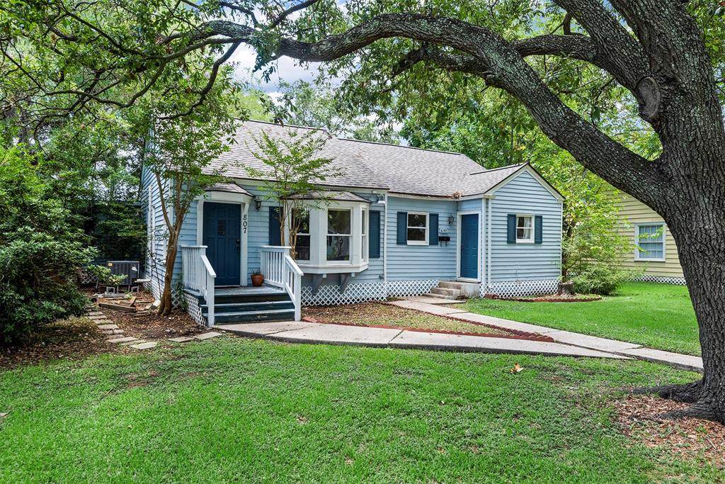 807 10th Avenue - Photo 1