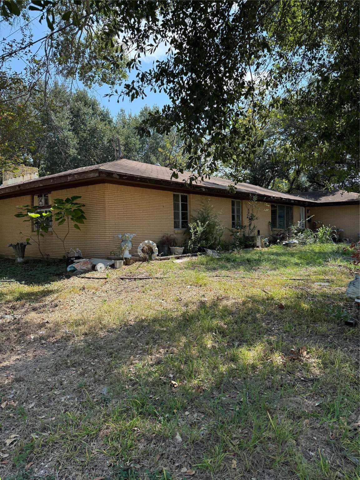 1001 S San Felipe - Photo 1