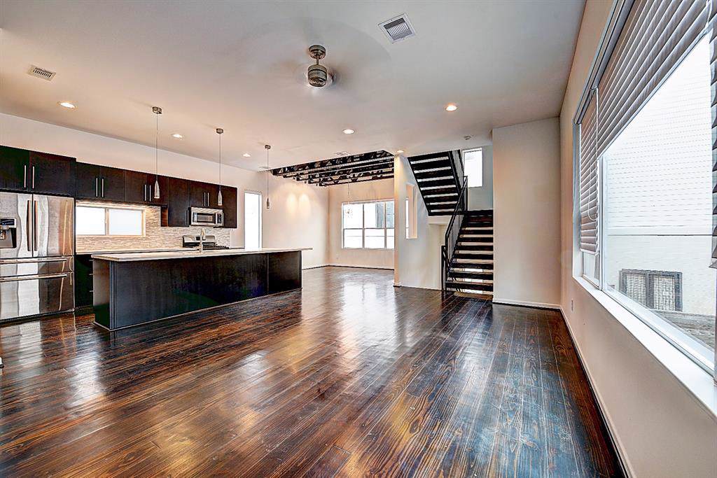 4704 Crawford Street - Photo 1