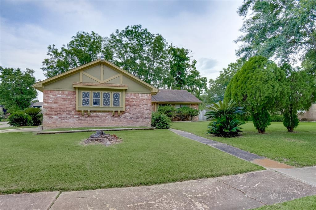 7123 Longvine Drive - Photo 1