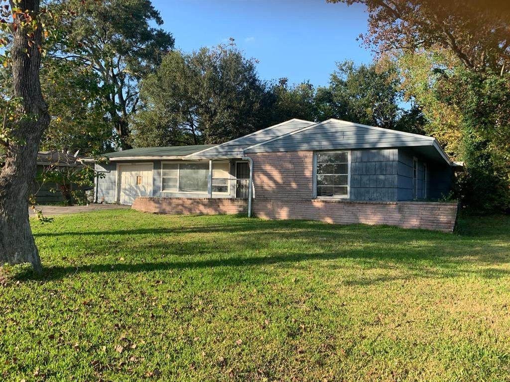 5963 Ridgeway Drive - Photo 1