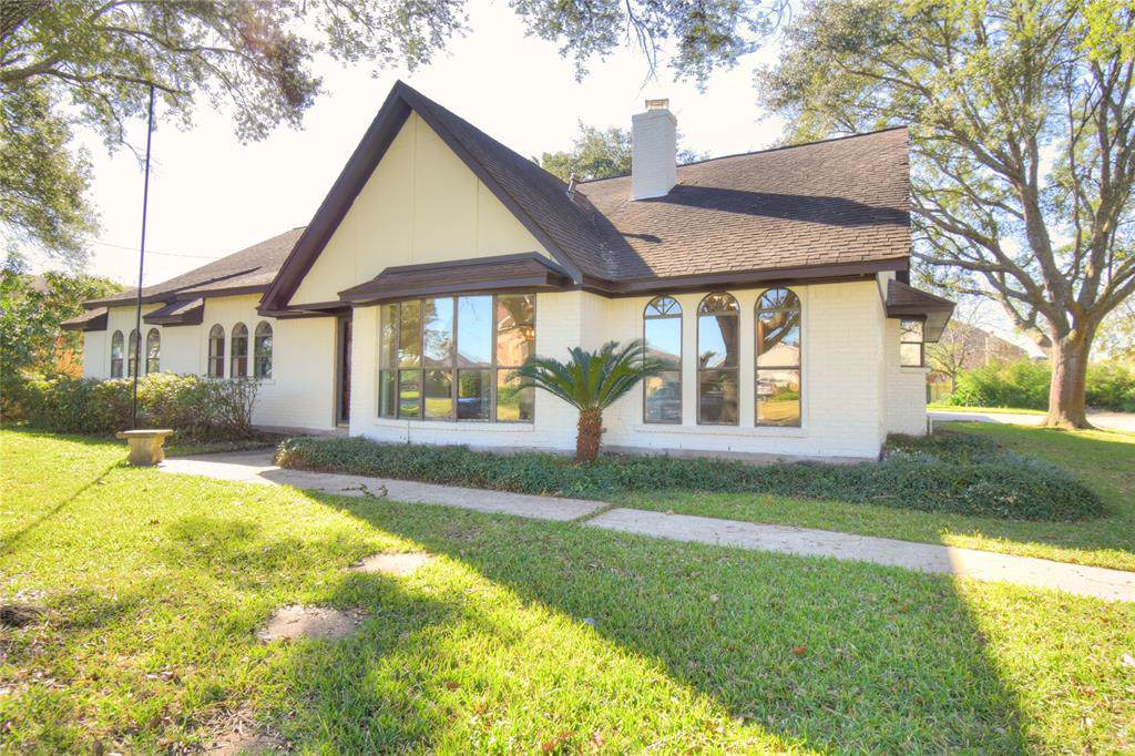 281 Amber Lane - Photo 1