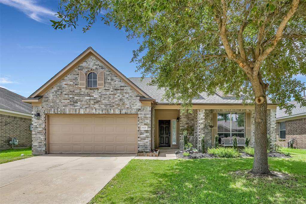 19215 Egret Wood Way - Photo 1