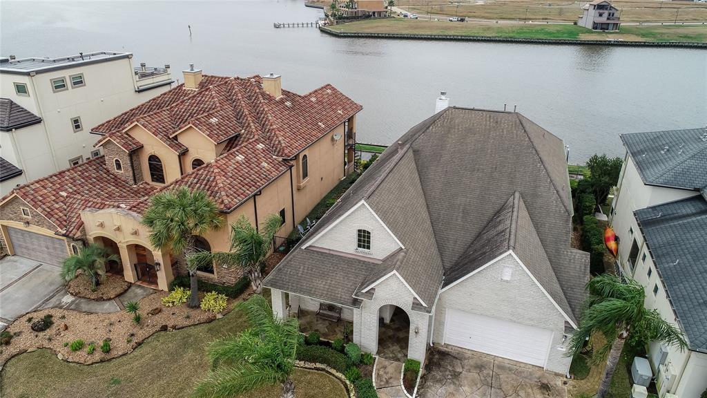 748 Pegasus Lane - Photo 1