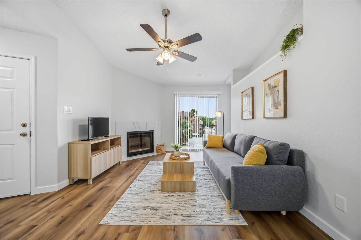 2121 Hepburn Street - Photo 1