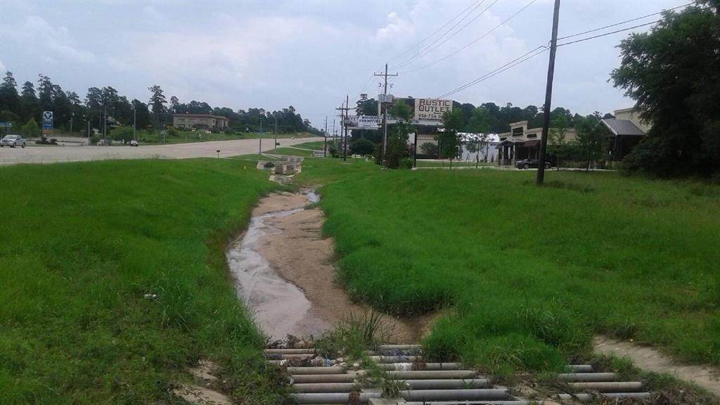 5701 Highway 105 - Photo 1