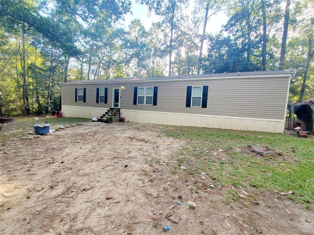 284 County Road 4261 - Photo 1