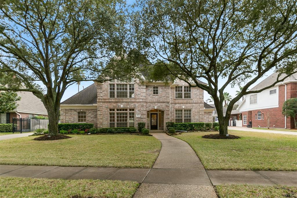 19319 Foxtree Lane - Photo 1