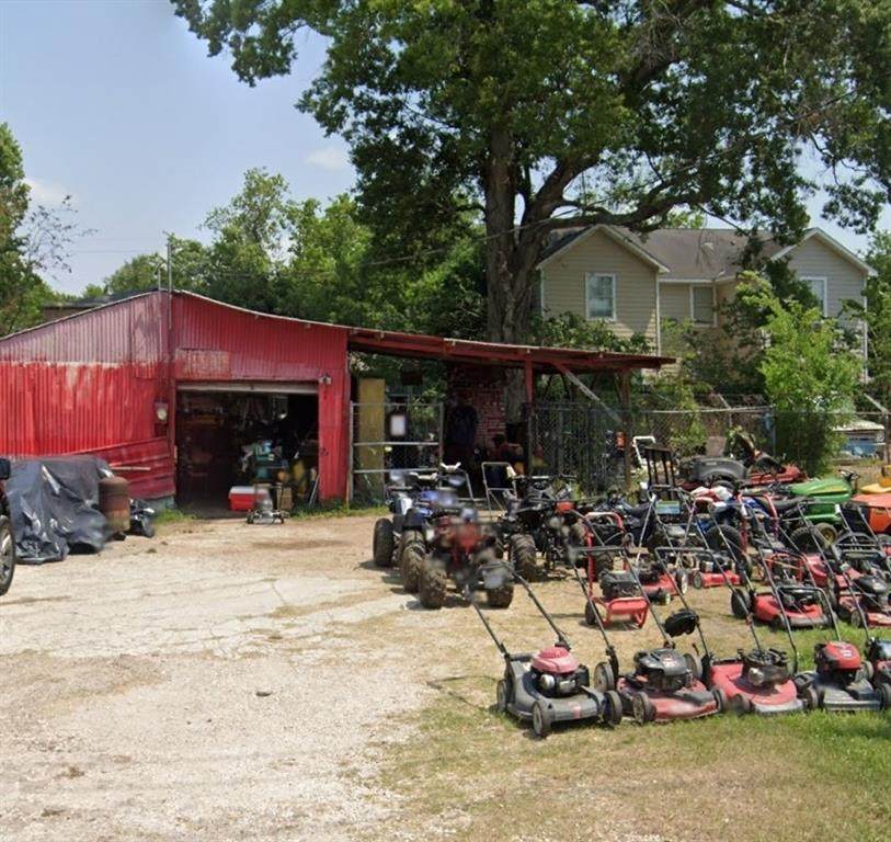 4513 Reed Road - Photo 1