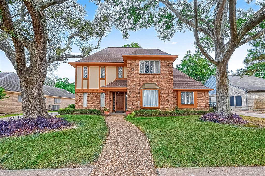 6210 Claridge Drive - Photo 1
