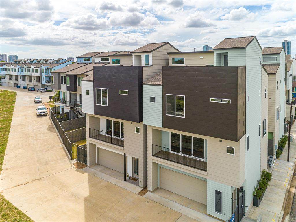 2130 Dennis Street - Photo 1