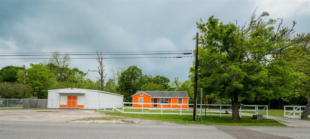 3535 Pine Street - Photo 1