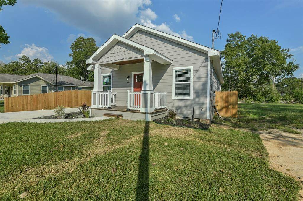 8617 Dosia Street - Photo 1