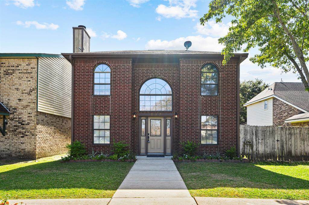 837 Clubside Drive - Photo 1