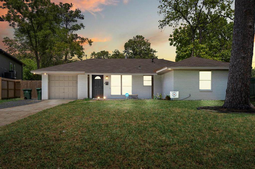 2014 Ebony Lane - Photo 1