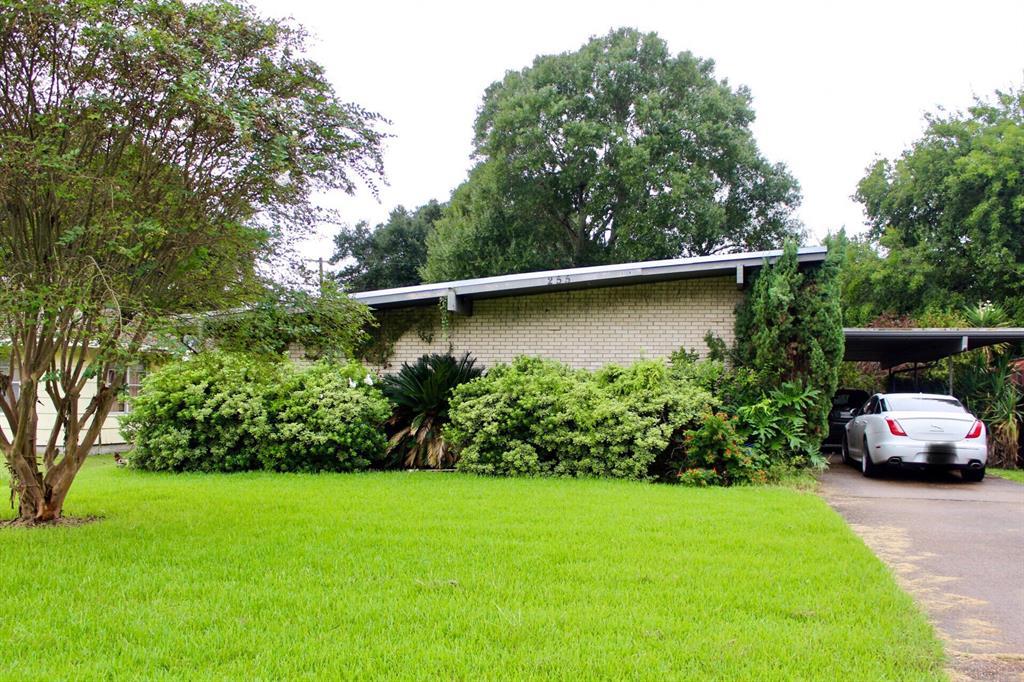255 Kramer Place - Photo 1