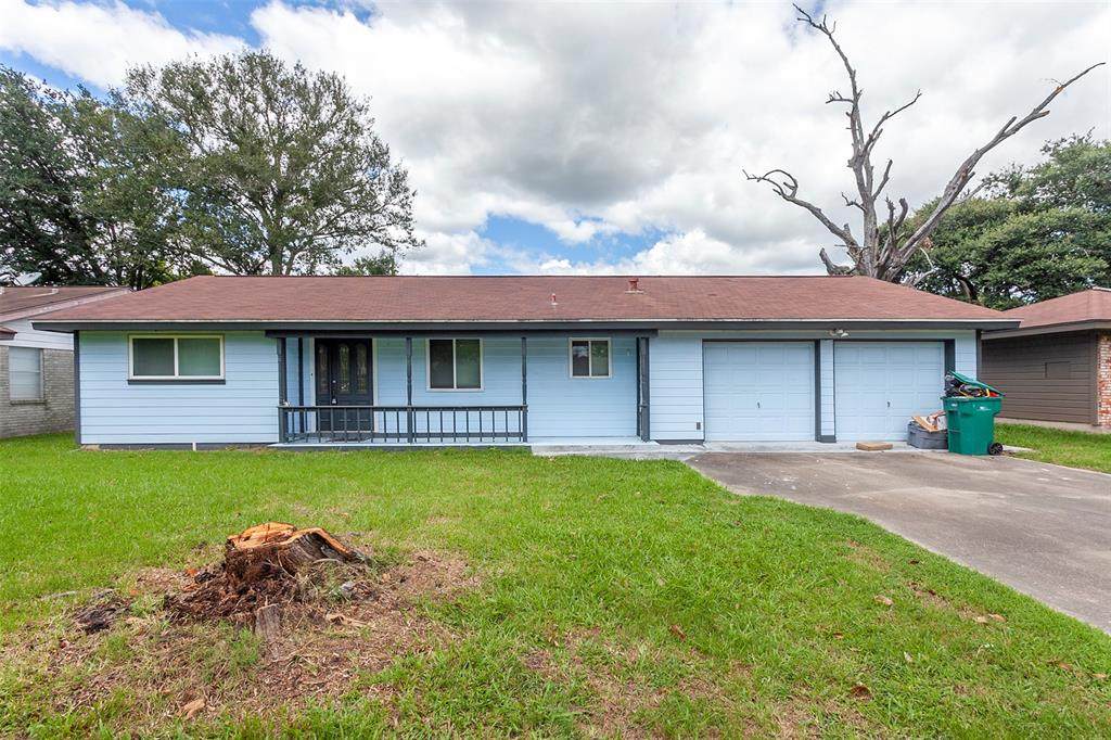 570 Lilac Avenue - Photo 1