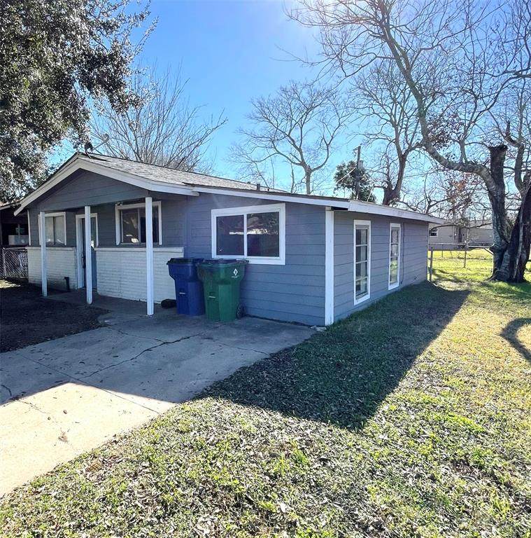 600 Plum Street - Photo 1