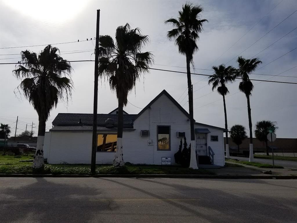 3501 Winnie Street - Photo 1