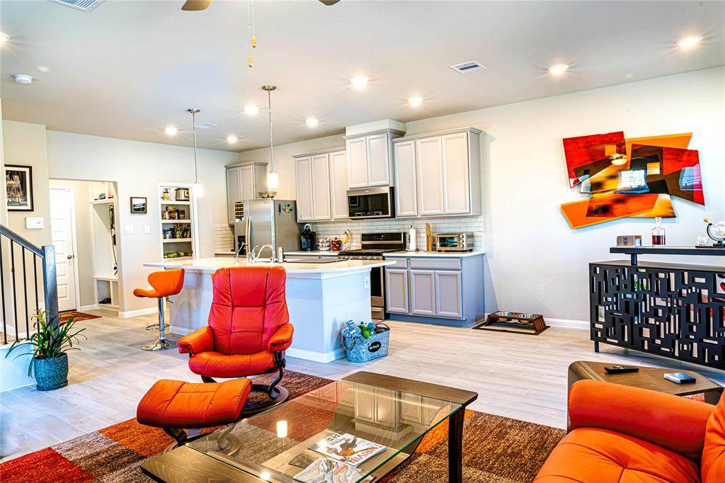 16010 Oregon Oak Drive - Photo 1