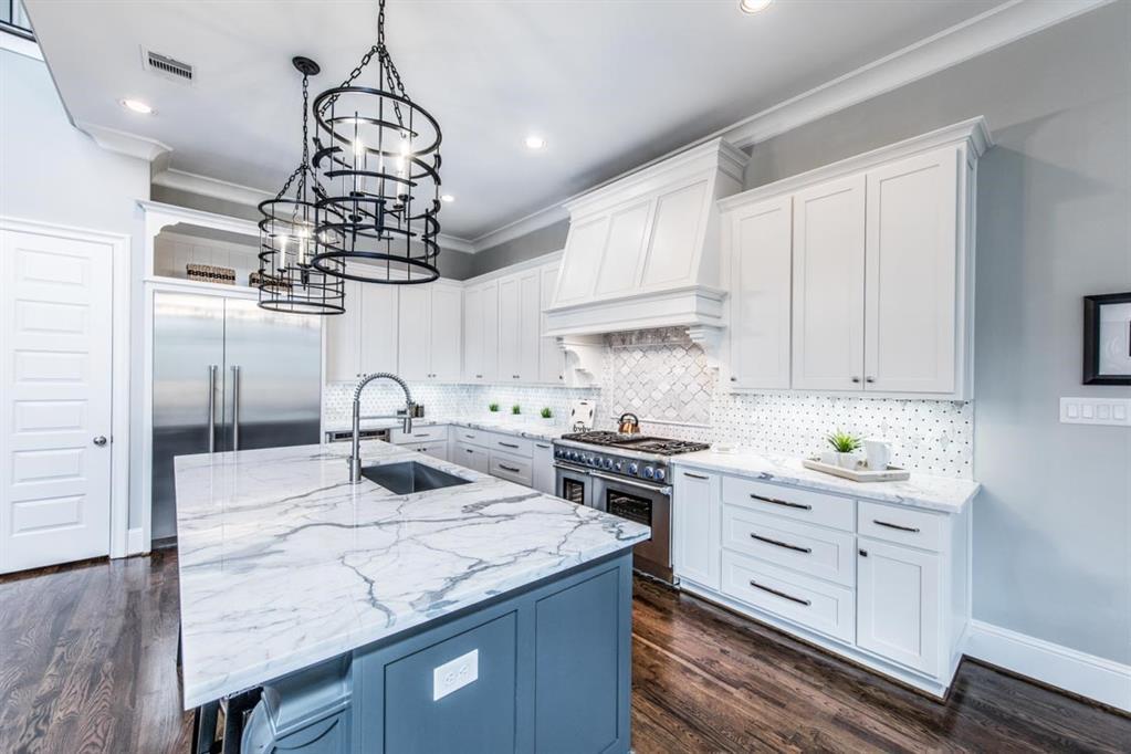 4704 Evergreen Street - Photo 1