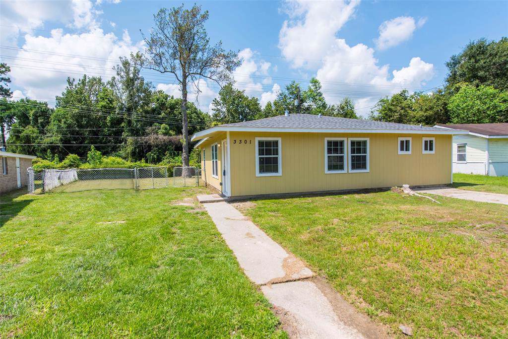 3301 Lincoln Drive - Photo 1