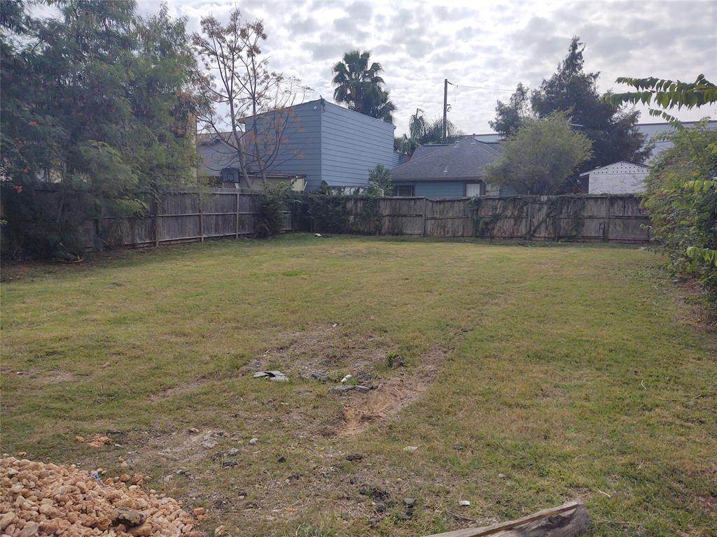 4717 Eli Street - Photo 1