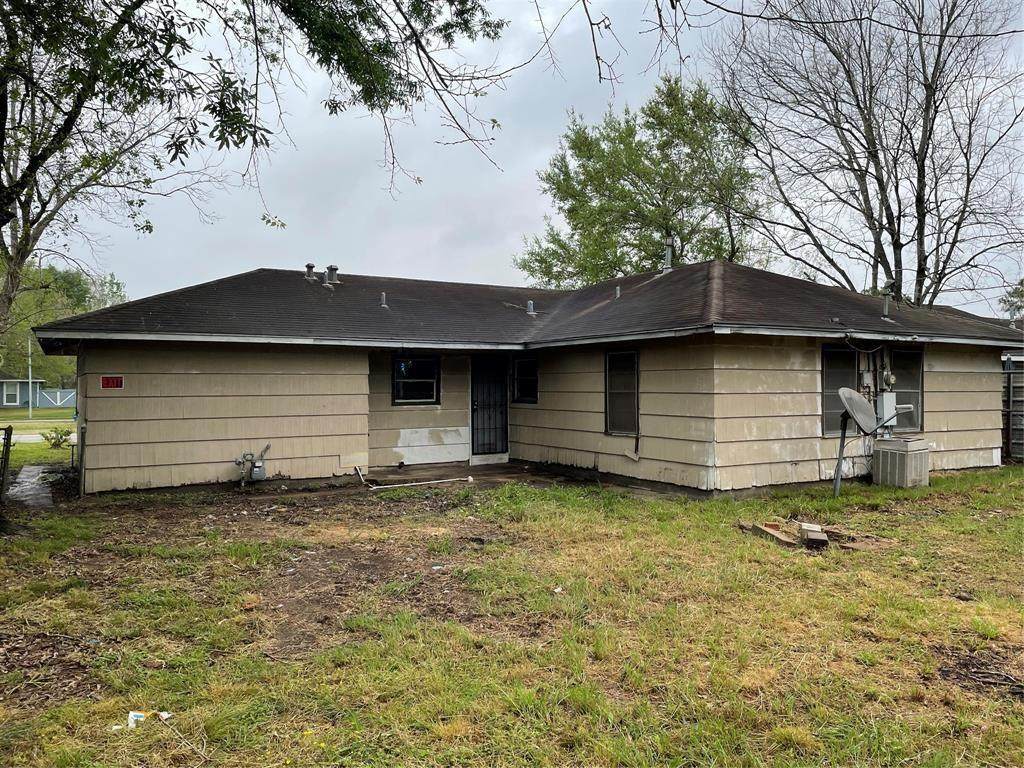 5726 Bellfort Street - Photo 1