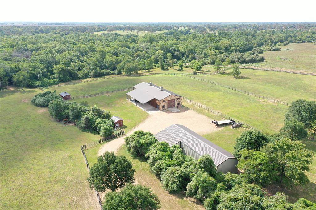 20500 Lone Oak - Photo 1