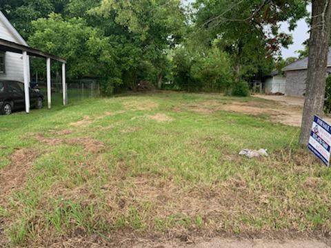 1313 Ash Street - Photo 1