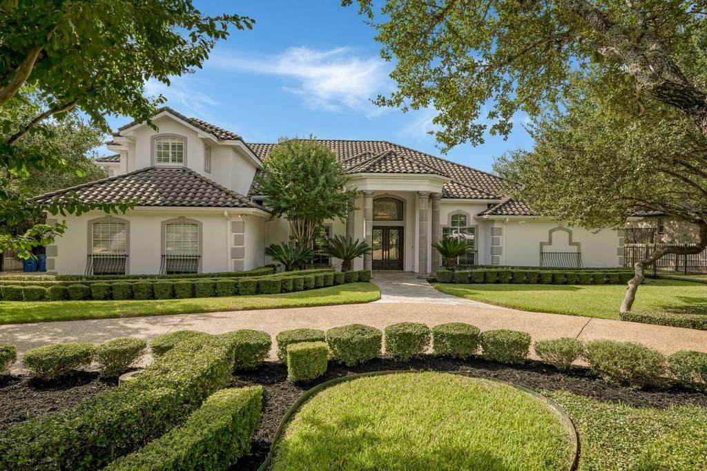 315 Pagoda Oak - Photo 1