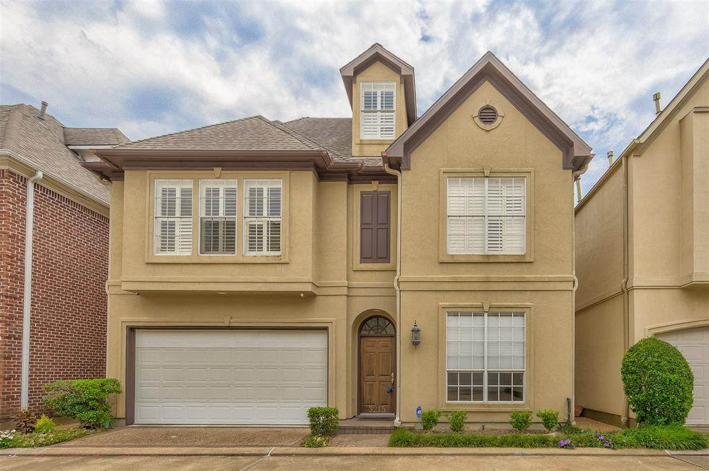 3215 Pemberton Circle Drive - Photo 1