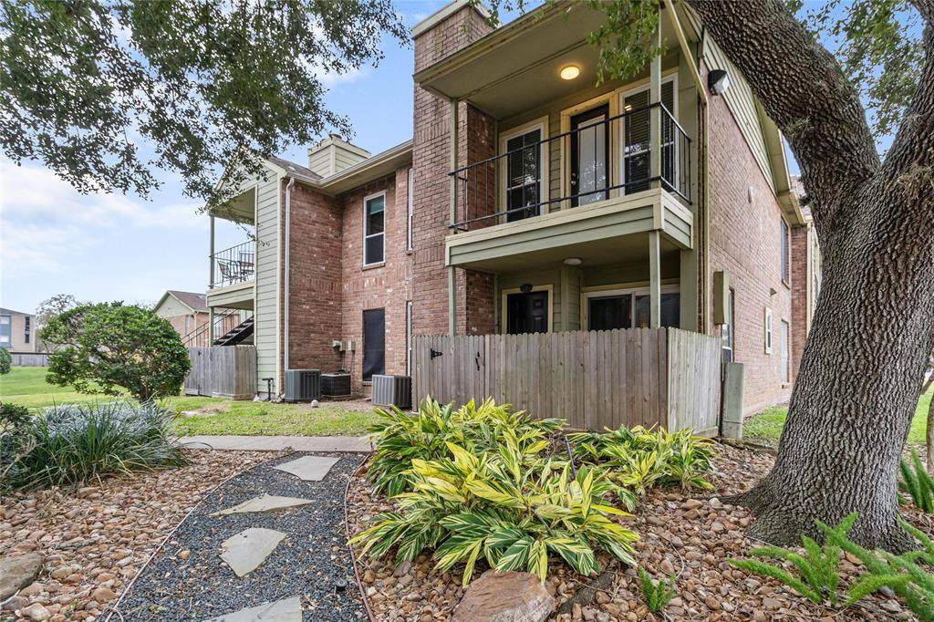 18800 Egret Bay Boulevard - Photo 1