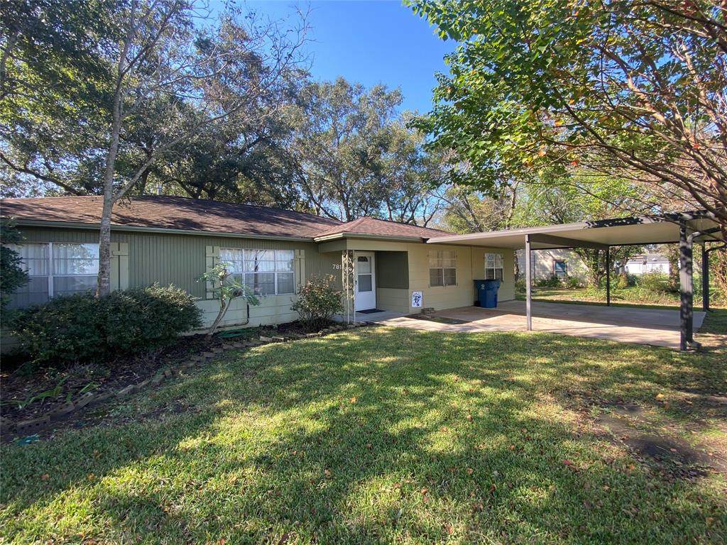 7814 Main - Photo 1