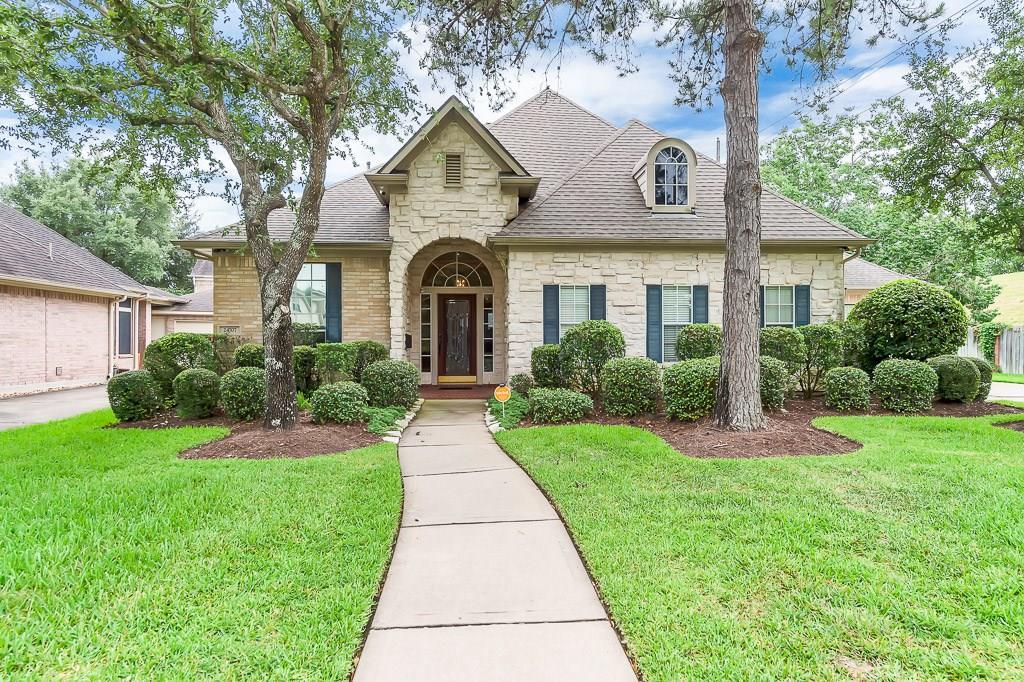 24707 Sahalle Drive - Photo 1