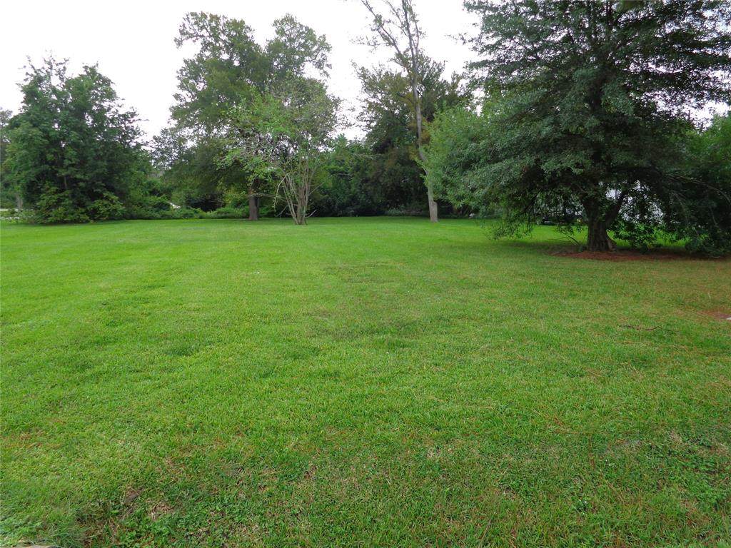 501 Burnett Drive - Photo 1